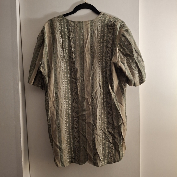 Pride & Joy Elegant Women's Green Patterened Tunic Top - Picture 2 of 7